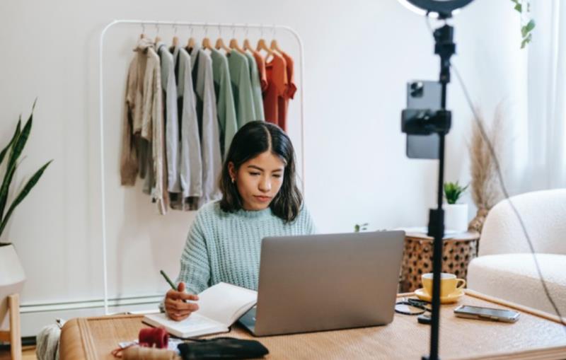 Cursos online e gratuitos ajudam futuros empreendedores a dar o primeiro passo